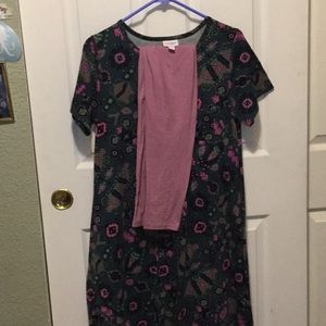 LuLaRoe Carly & OS Leggings Outfit